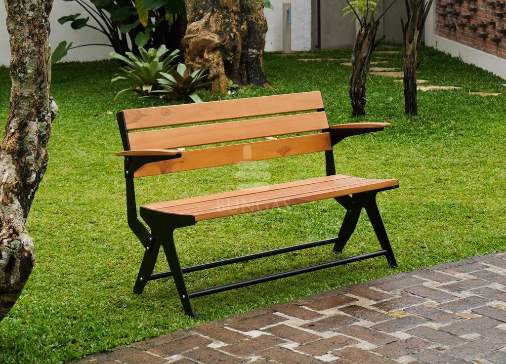 Kursi Taman Kayu Jati