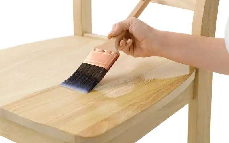Cara Membersihkan Kursi Kayu : Polish