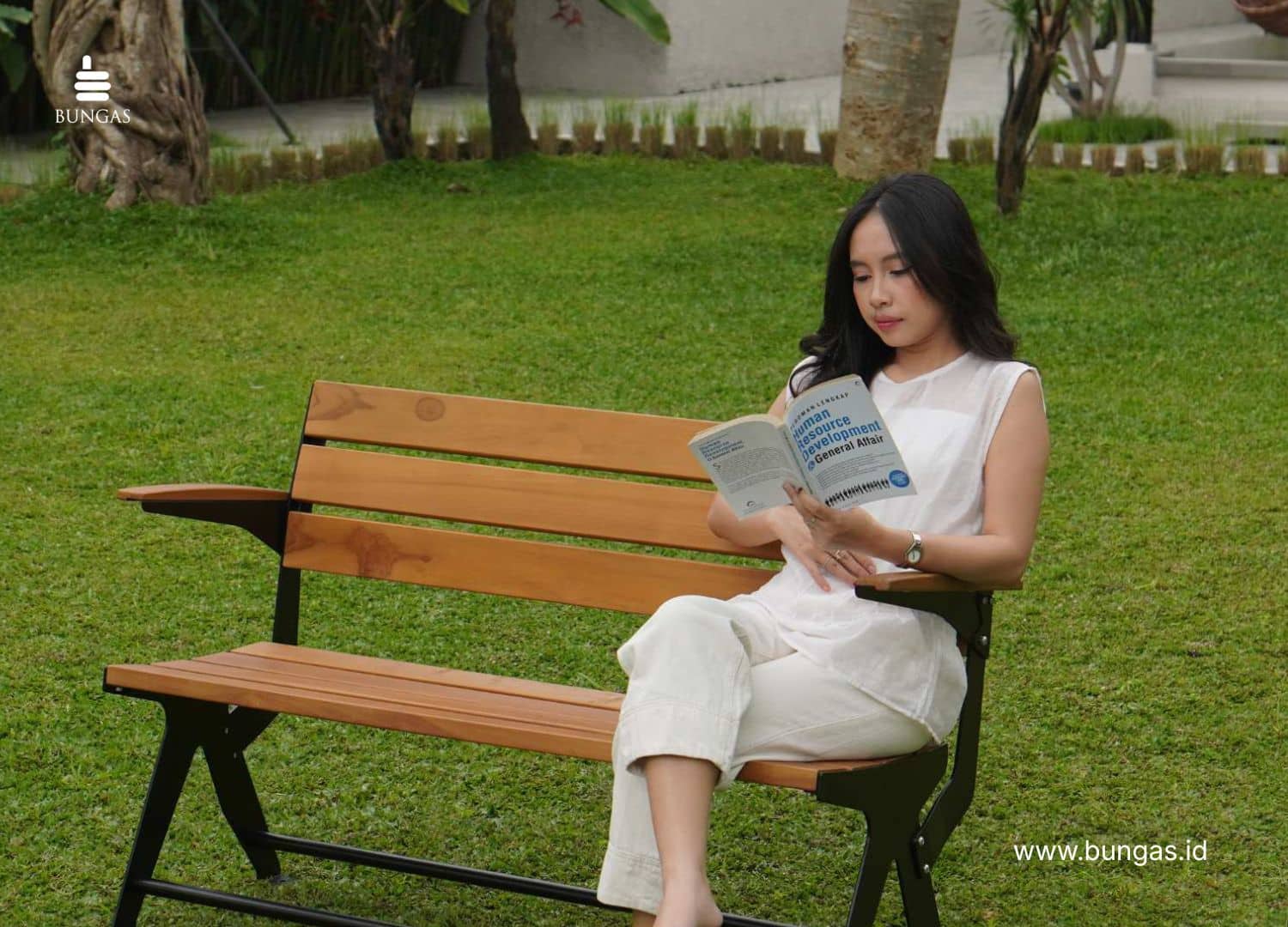 You are currently viewing 7 Cara Menerapkan Konsep Kantor Ramah Lingkungan di Tempat Kerja