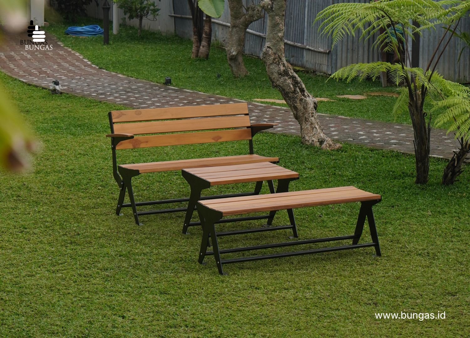 You are currently viewing Pengadaan Kursi Taman Jati untuk Proyek Pemerintah, Sekolah, dan Ruang Publik